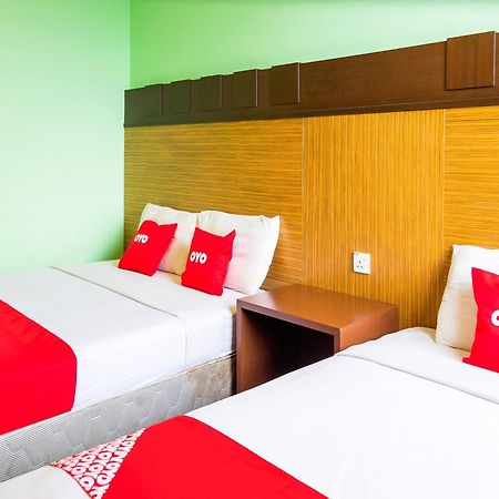 Oyo 89408 Royal Hotel Keningau Exteriör bild