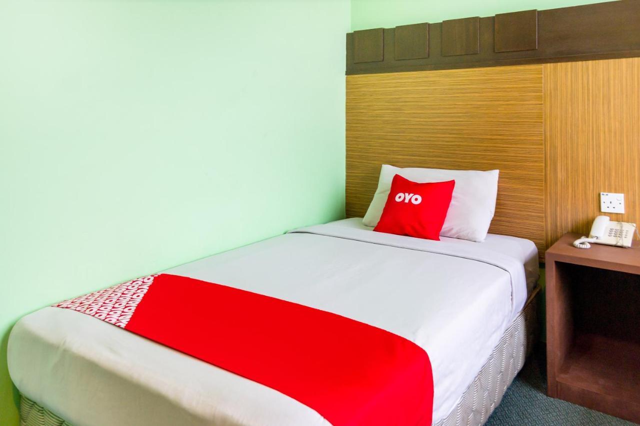 Oyo 89408 Royal Hotel Keningau Exteriör bild
