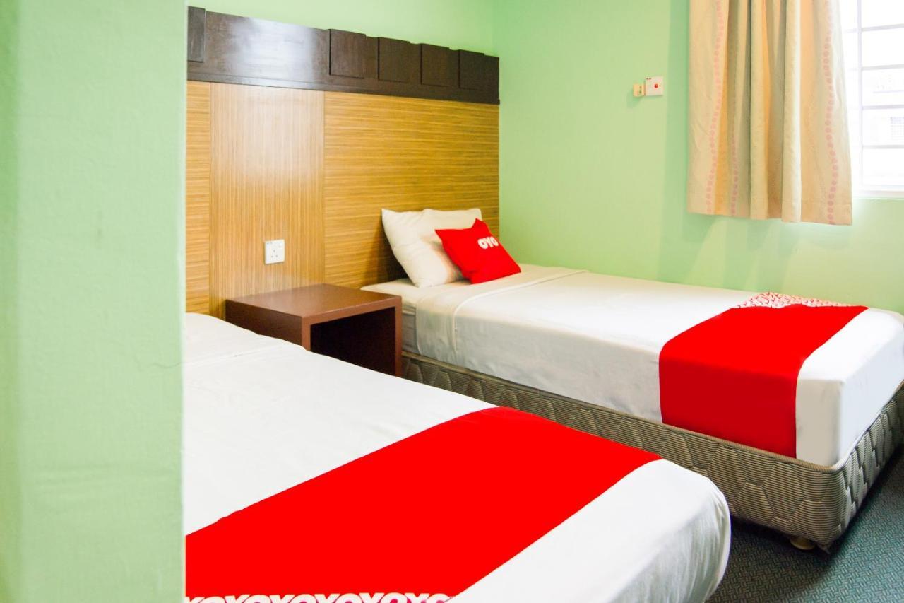 Oyo 89408 Royal Hotel Keningau Exteriör bild